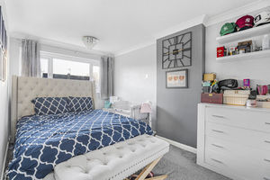 Bedroom- click for photo gallery